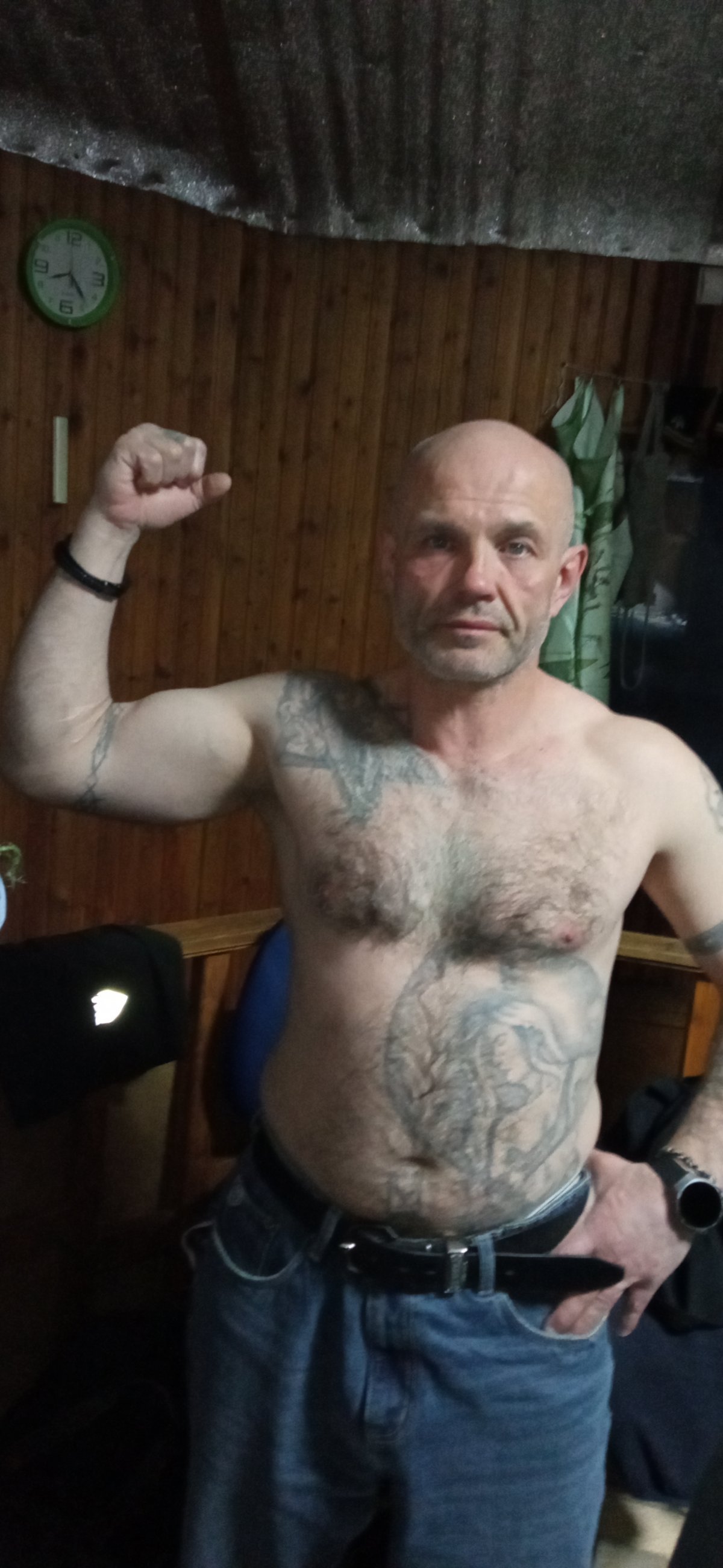 Фото пользователя Дмитрий, 43 лет, город Омск, цель знакомства: Интимные встречи
