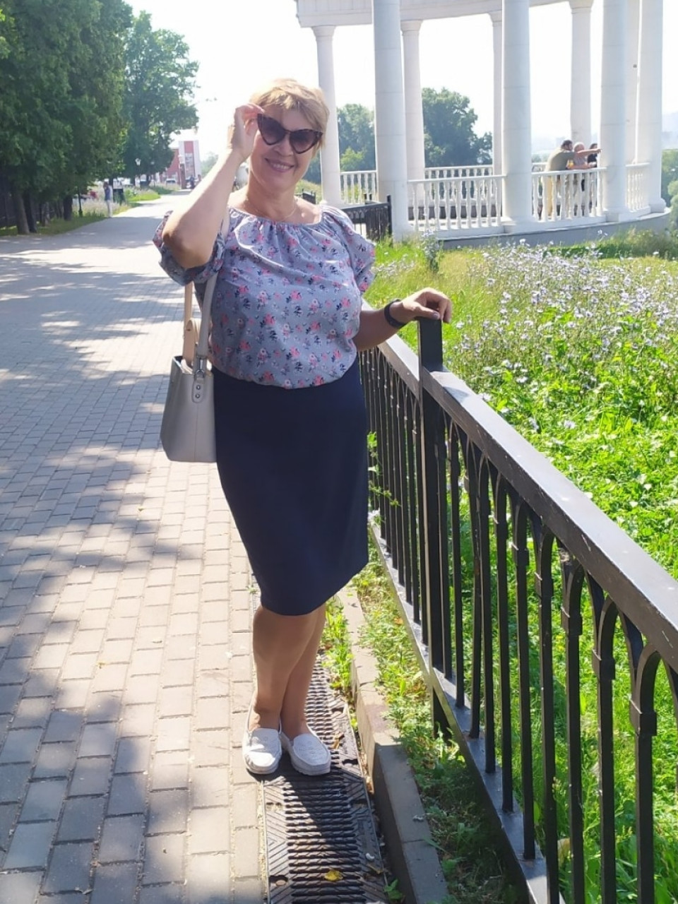 Фото пользователя Елена, 60 лет, город Ижевск, цель знакомства: Серьёзные отношения